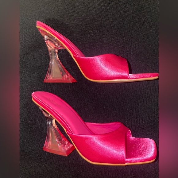 PRETTYLITTLETHING Pink Satin Square Toe Flare Heeled Mule - Picture 3 of 8